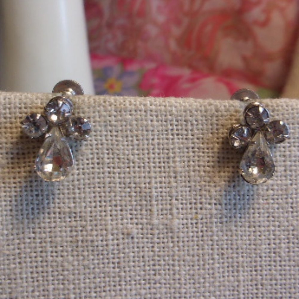 Vintage Vargas Rhinestone Screwback Earrings
